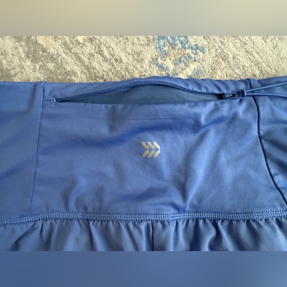 All in Motion Super High-Rise Shorts - Picture 4 of 9